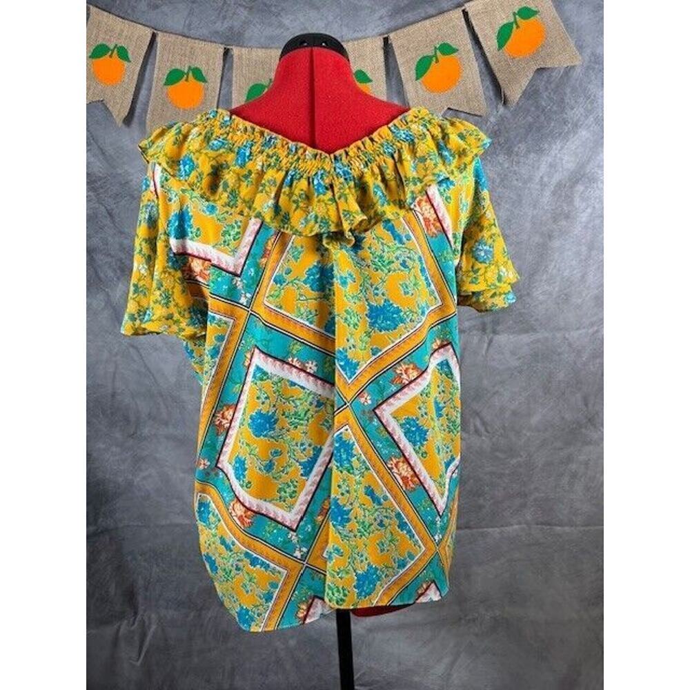 Cato Ladies Size XL Yellow-Multi Color V Neck Ruffled Short Sleeved Blouse - Picture 2 of 7